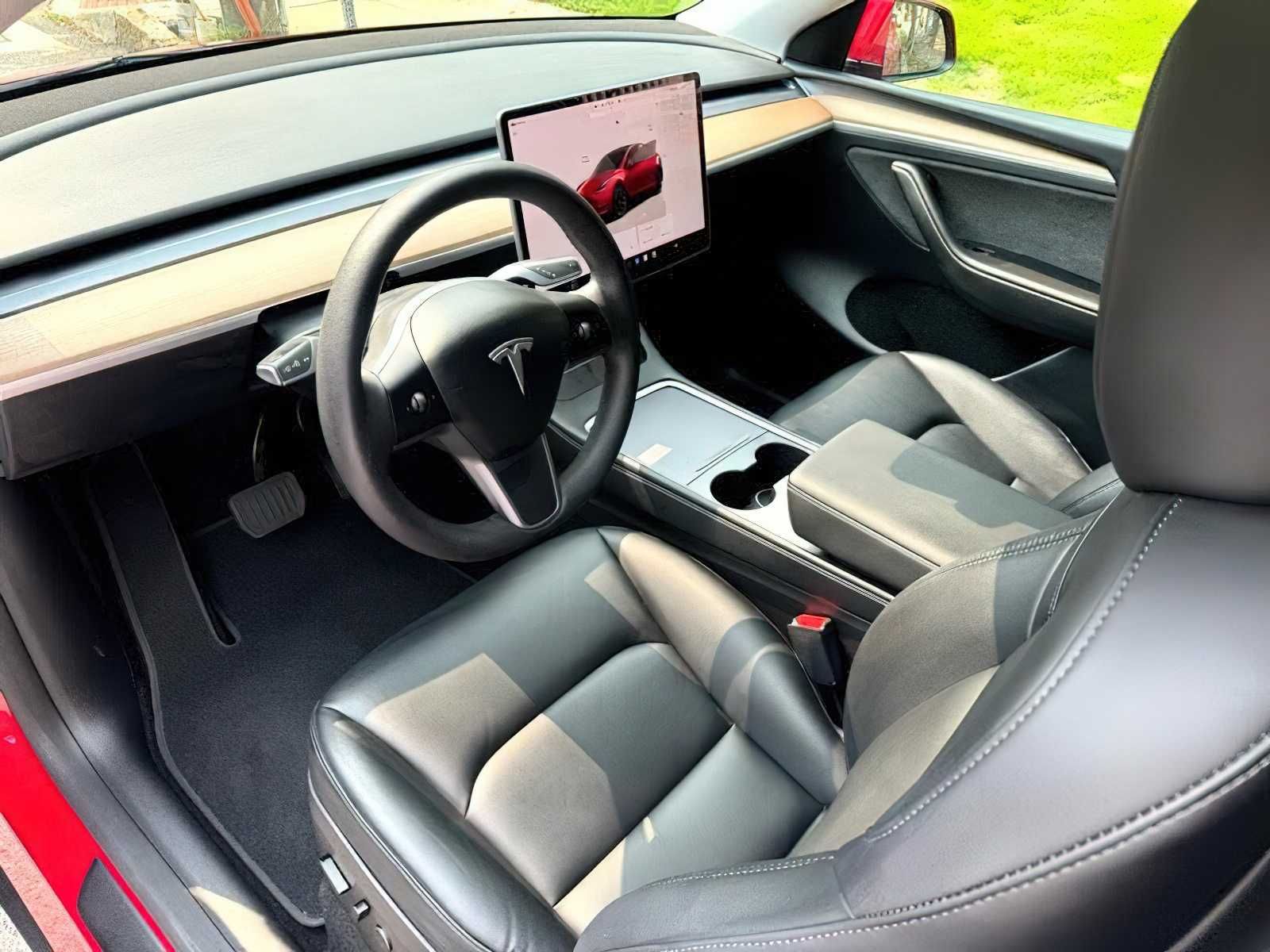 2023 Tesla Model Y Performance