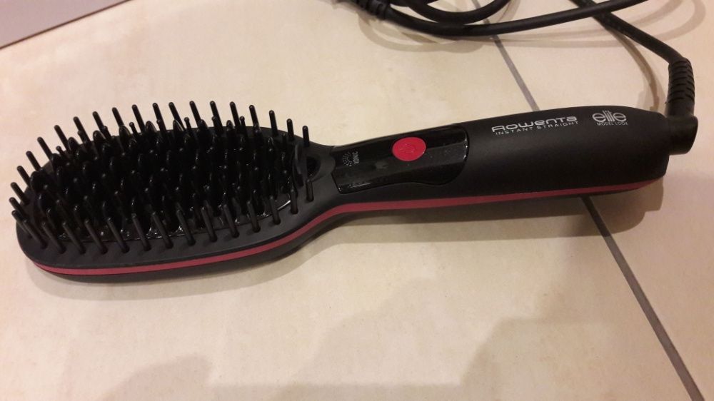 Escova alisar e alisador de cabelo