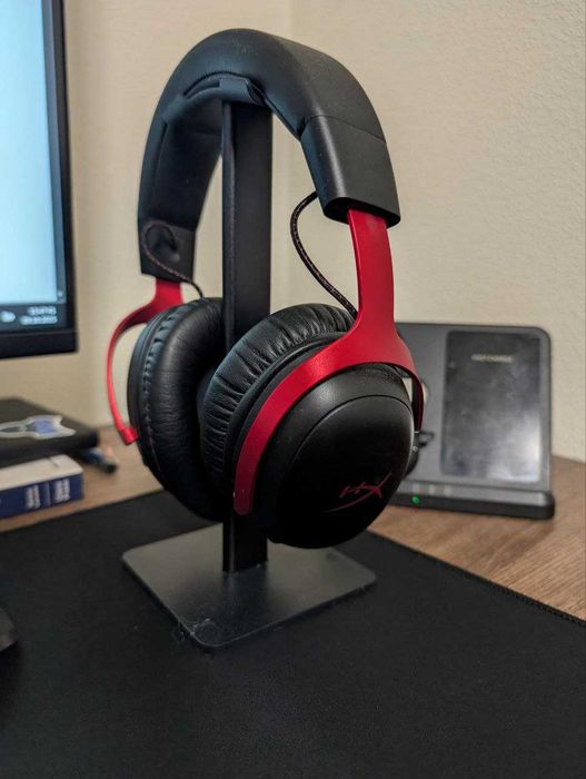 Продам навушники HyperX Cloud III Black-Red