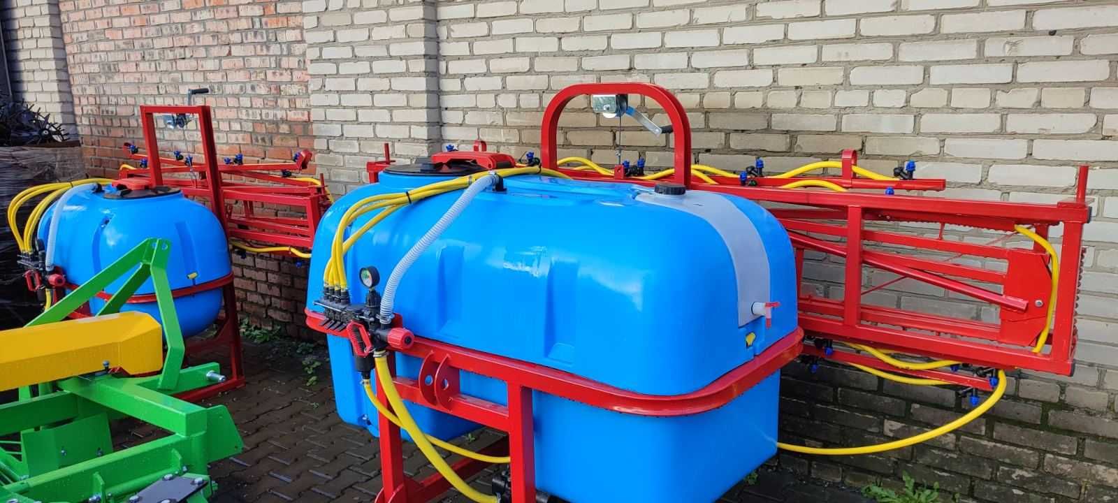 Обприскувач навісний польський (кропілка, бочка) на мінітрактор