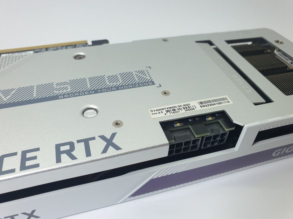 Видеокарта GEFORCE RTX 3060Ti 8Gb Gigabyte Vision в идеальном состояни