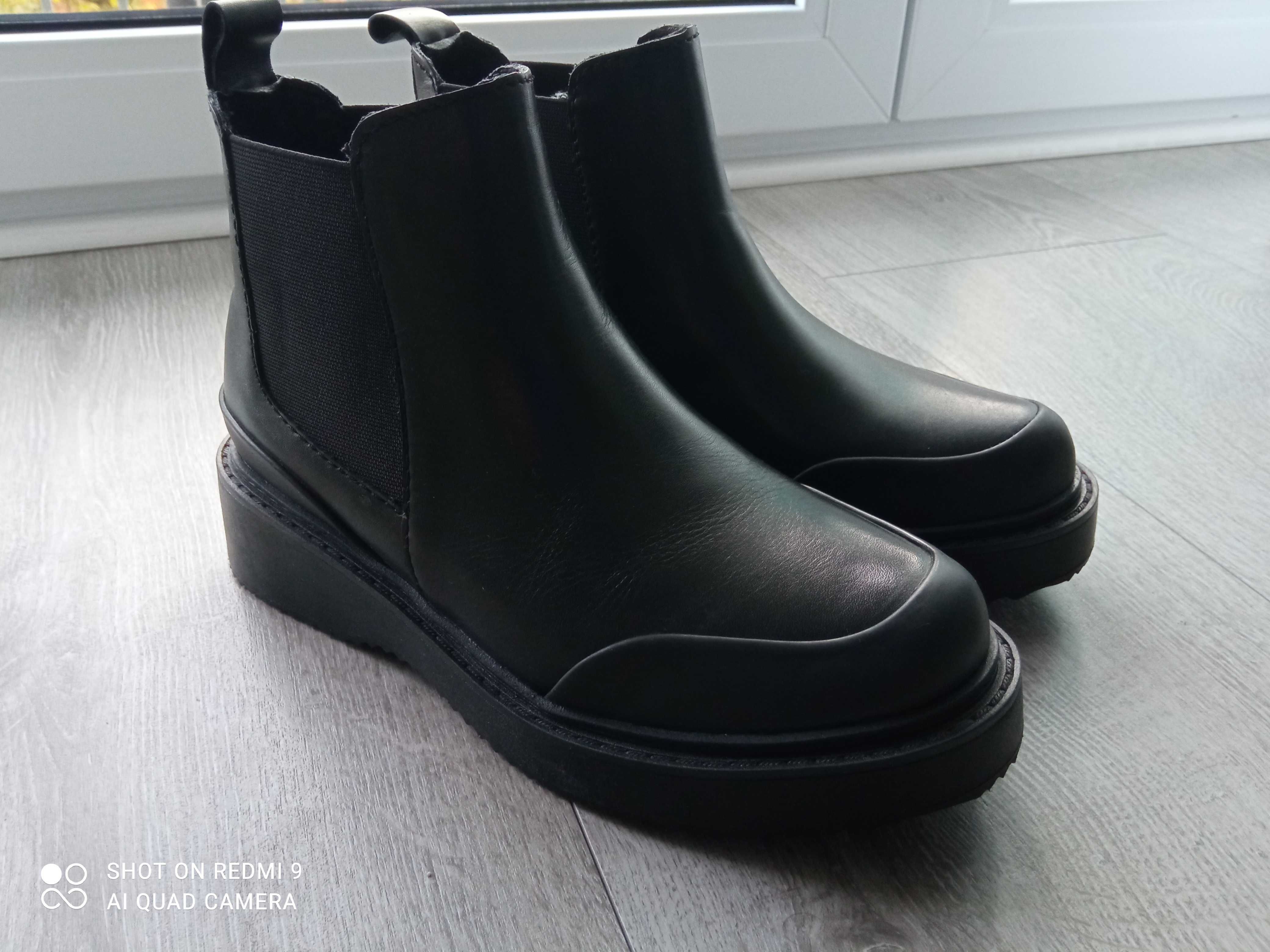 buty skórzane Lasocki czarne r. 36 botki na koturnie