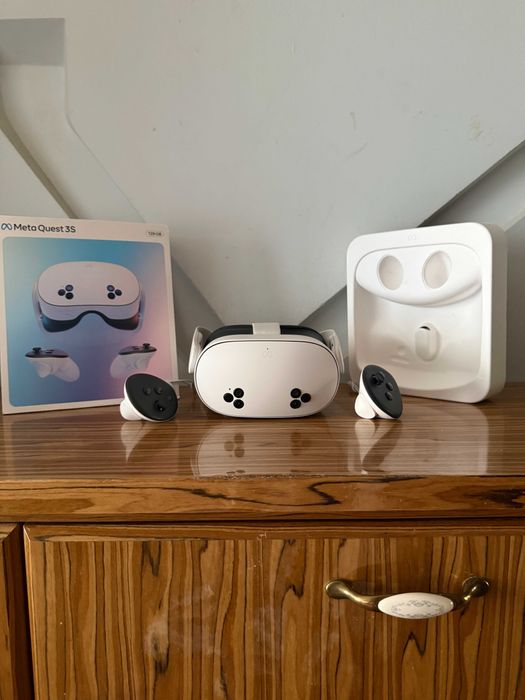 Gogle Meta Oculus Quest 3S 128GB VR wirtualna rzeczywistość Okulary