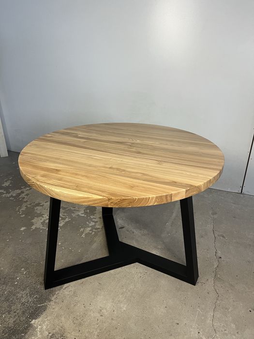 Столи від виробника з дерева