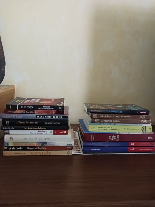 Lote 21 livros e revistas temas variados