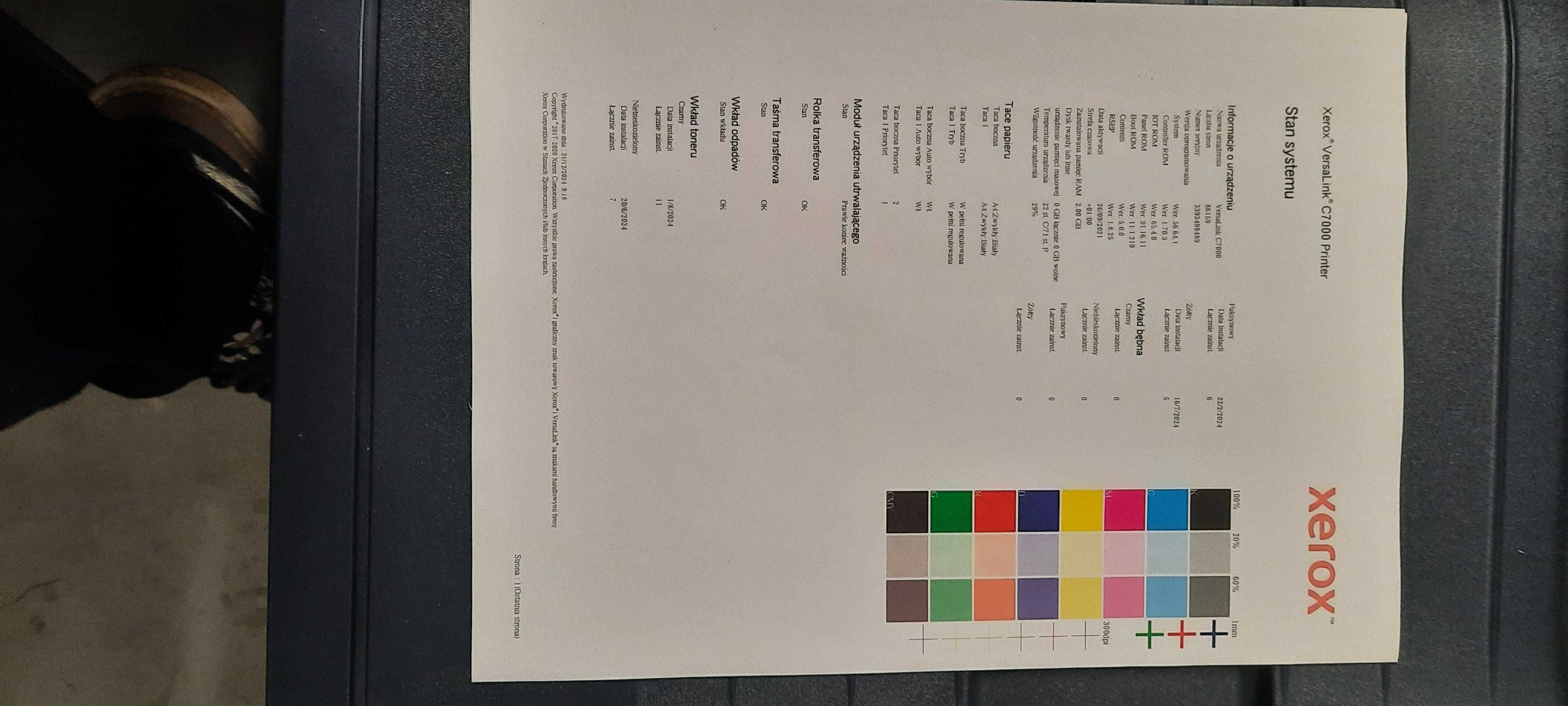 Xerox VersaLink C7000DN + Xerox 520-sheet paper feeder