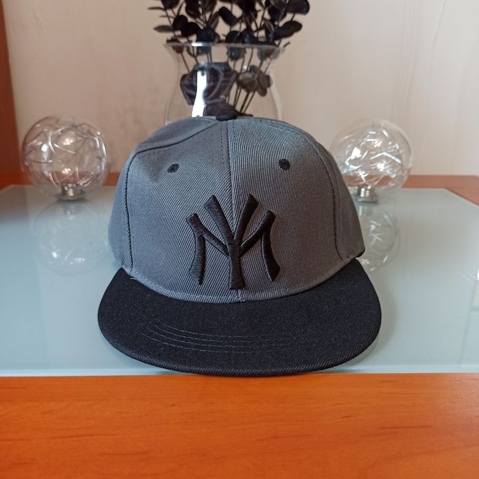 Kaszkietówka czapka z daszkiem męska rozmiar uniwersalny regulowana