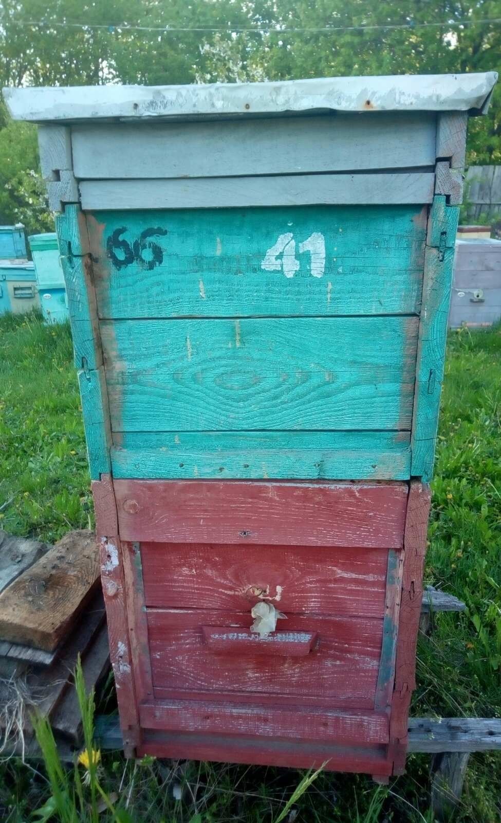 Вулики для бджіл (на українську рамку)