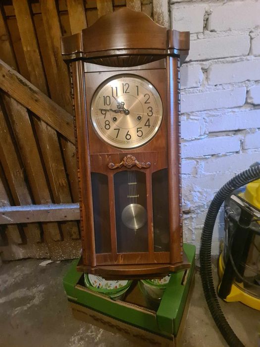 Sprzedam zegar nakręcamy przedwojenny