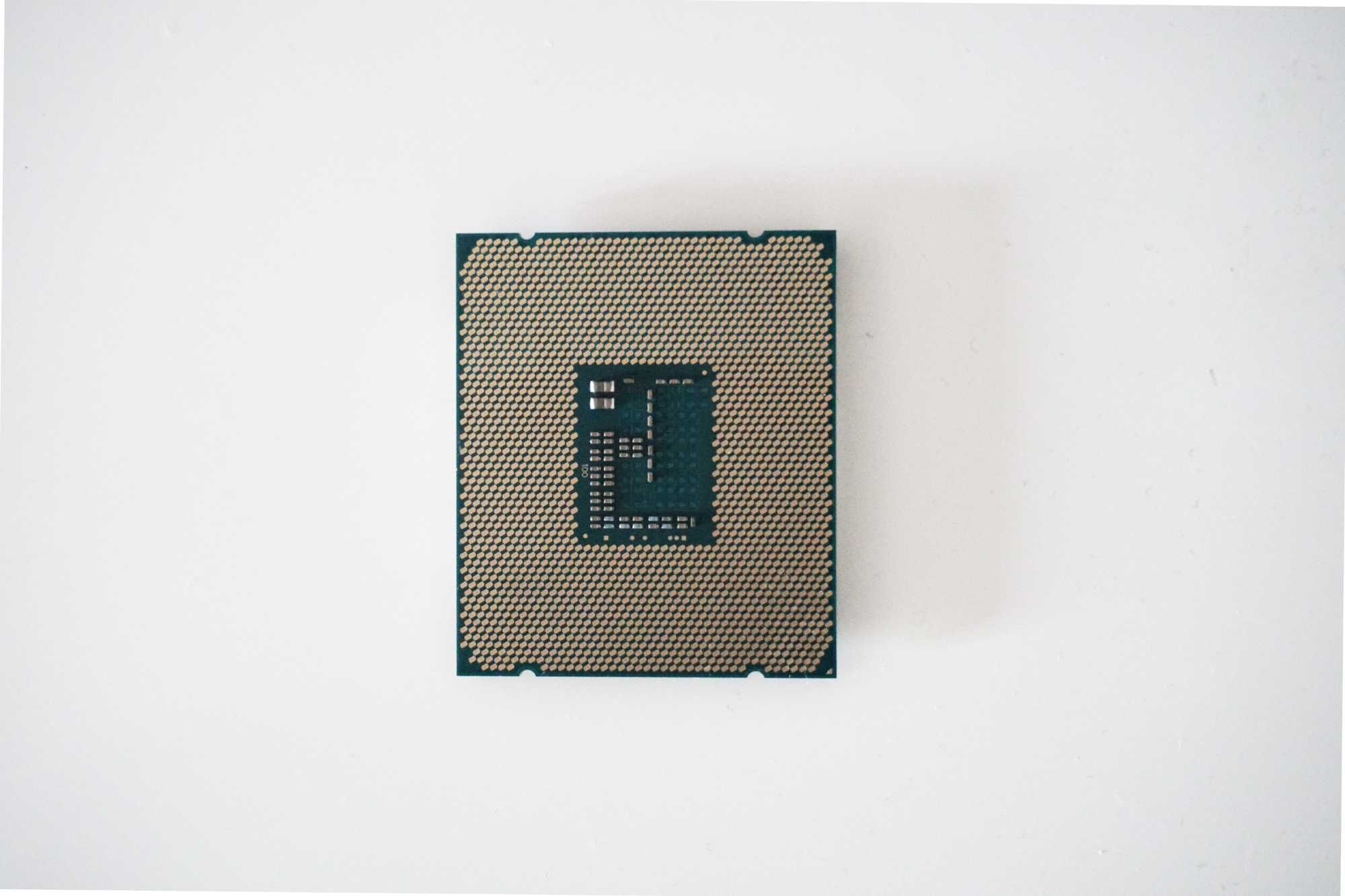 Intel Core i7 5820K socket LGA 2011 V3 + Cooler da Cooler Master