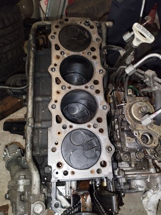 Продам блок двигуна Mitsubishi 4M40 2.8