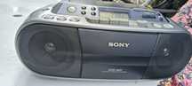 Radiomagnetofonn Sony.Radio gra ,magnetofon gra