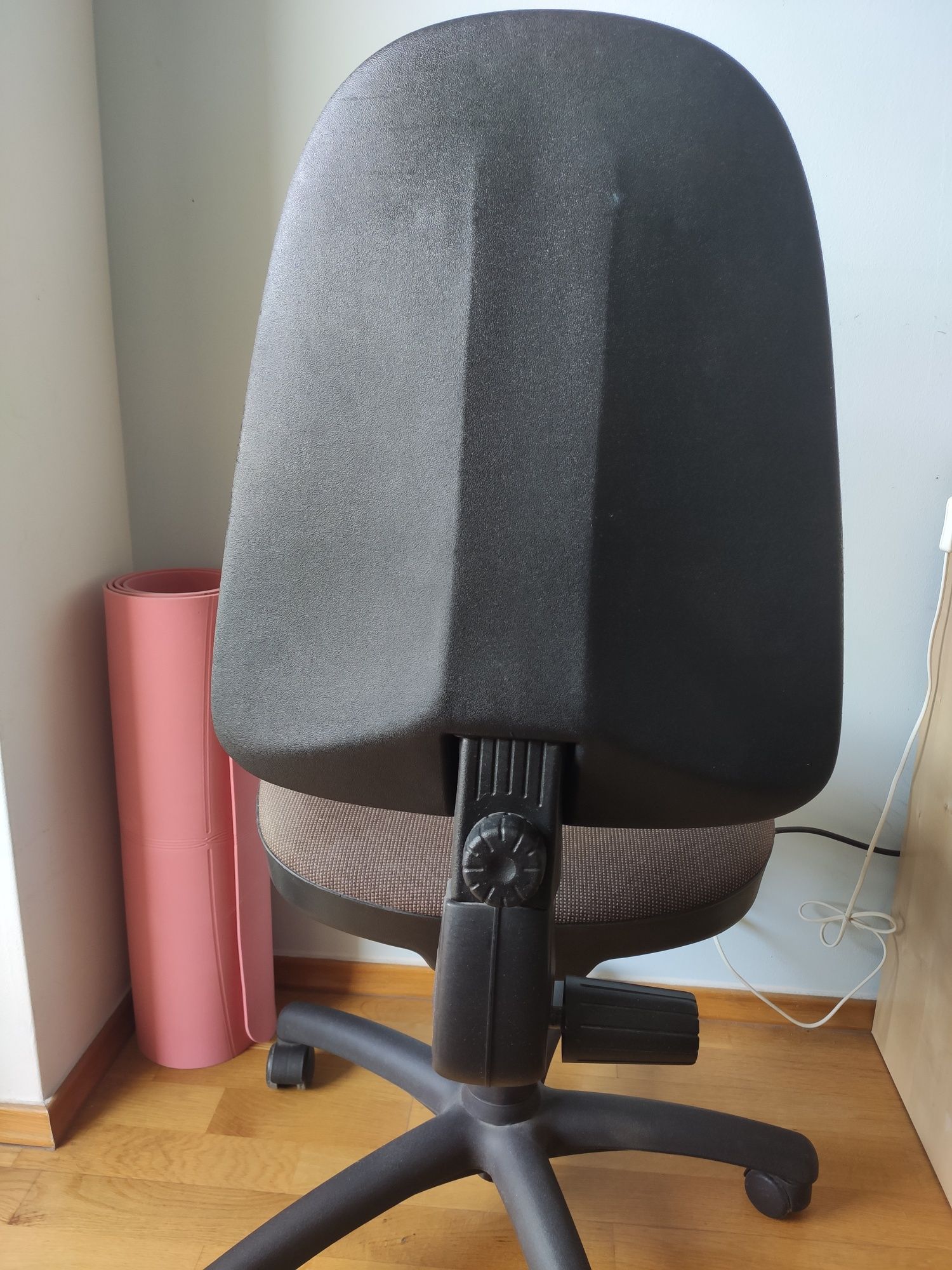 Krzesło biurkowe, regulowane, brązowe