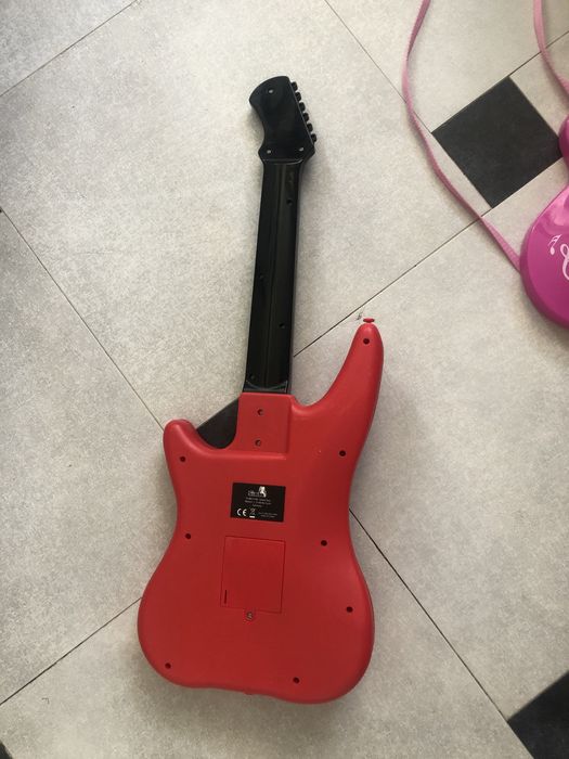 Рок гітара, інтерактивна іграшка. Все працює, музика, світло, струни