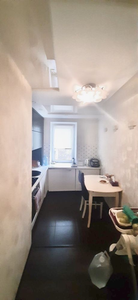 Продам 3 кім. Квартиру в центрі Житомира, пл. Короленка
