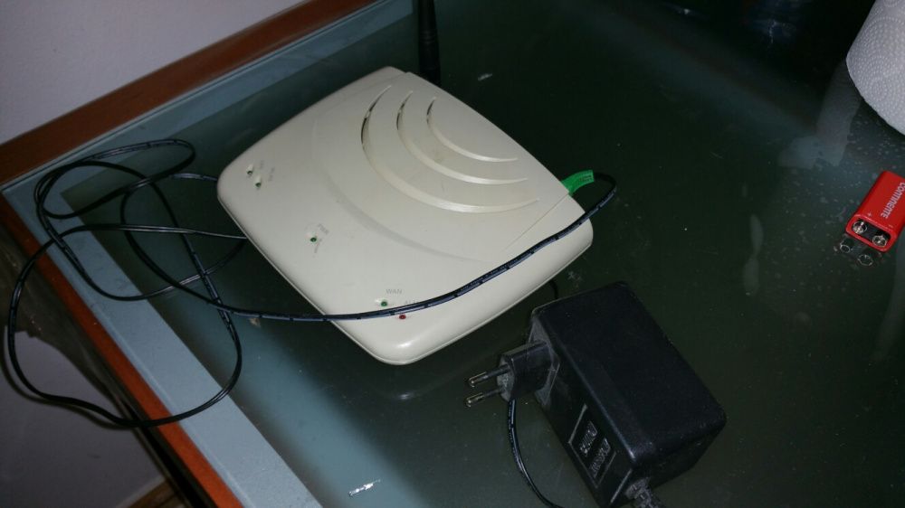 Perfectly functional modem router64551033078529122