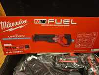 Pila szablasta Milwaukee M18 ONEFSX-552X