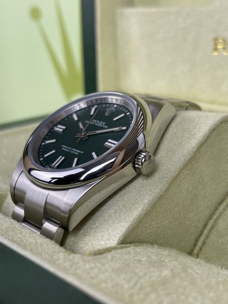 Rolex Oyster Perpetual 41 Green - Automatic