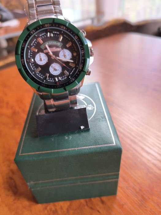 Продам годинник новий