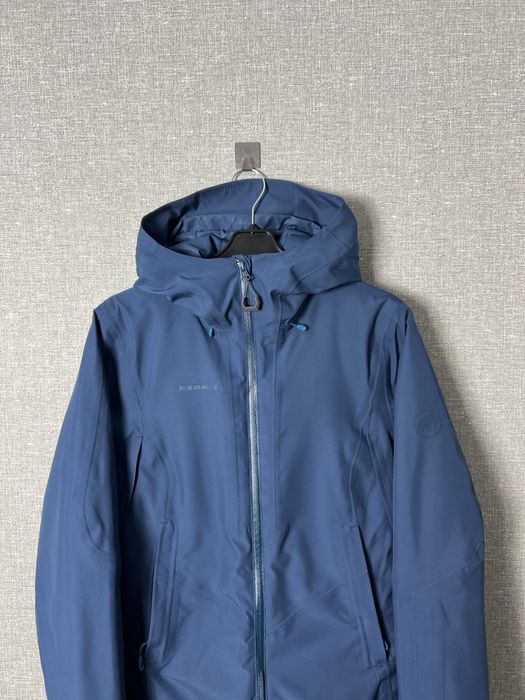 Жіноча зимова мембранна куртка Mammut DryTech Ajungilak