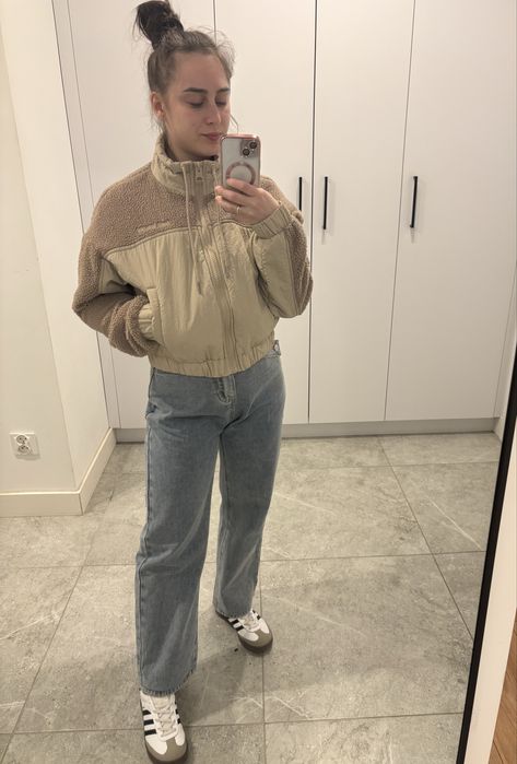 Beżowy polar New Yorker