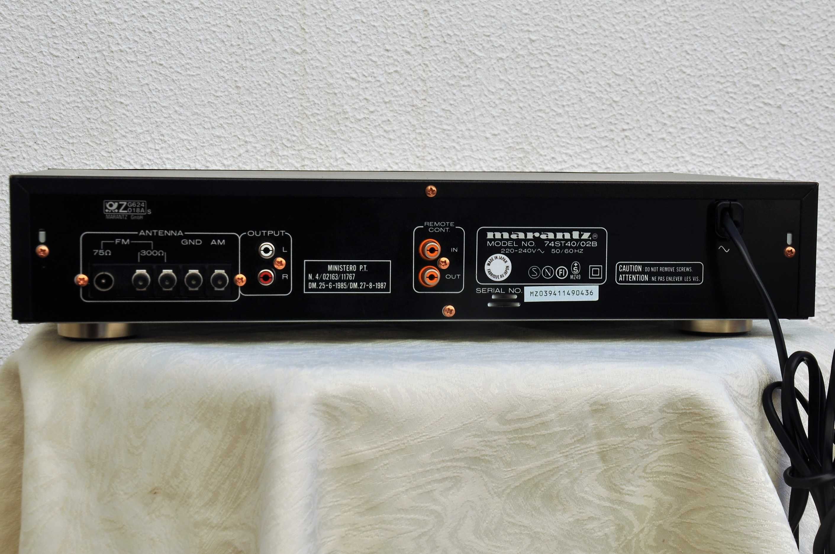 Marantz Synthesized Stereo Tuner ST 40