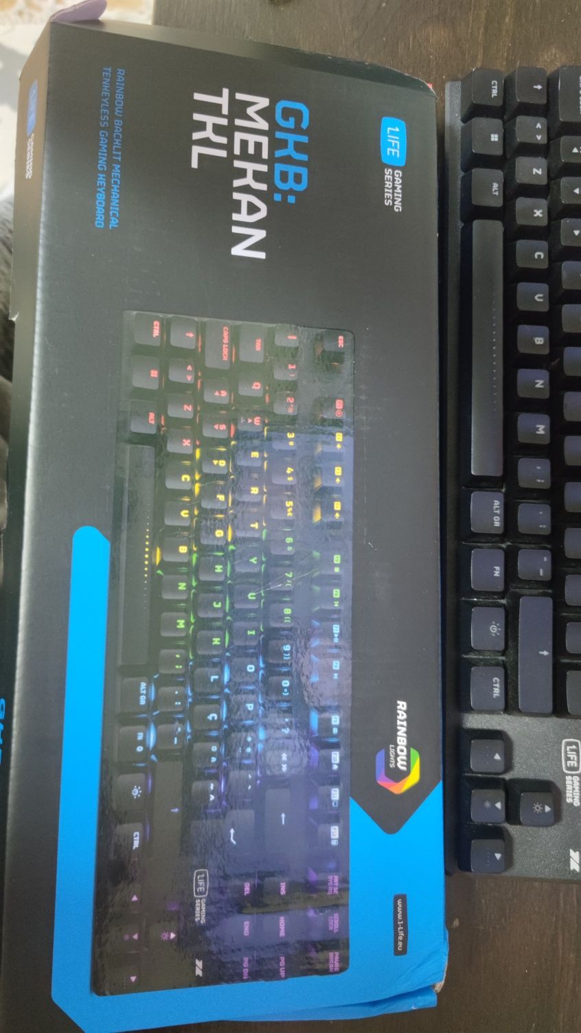 Teclado gaming GKB