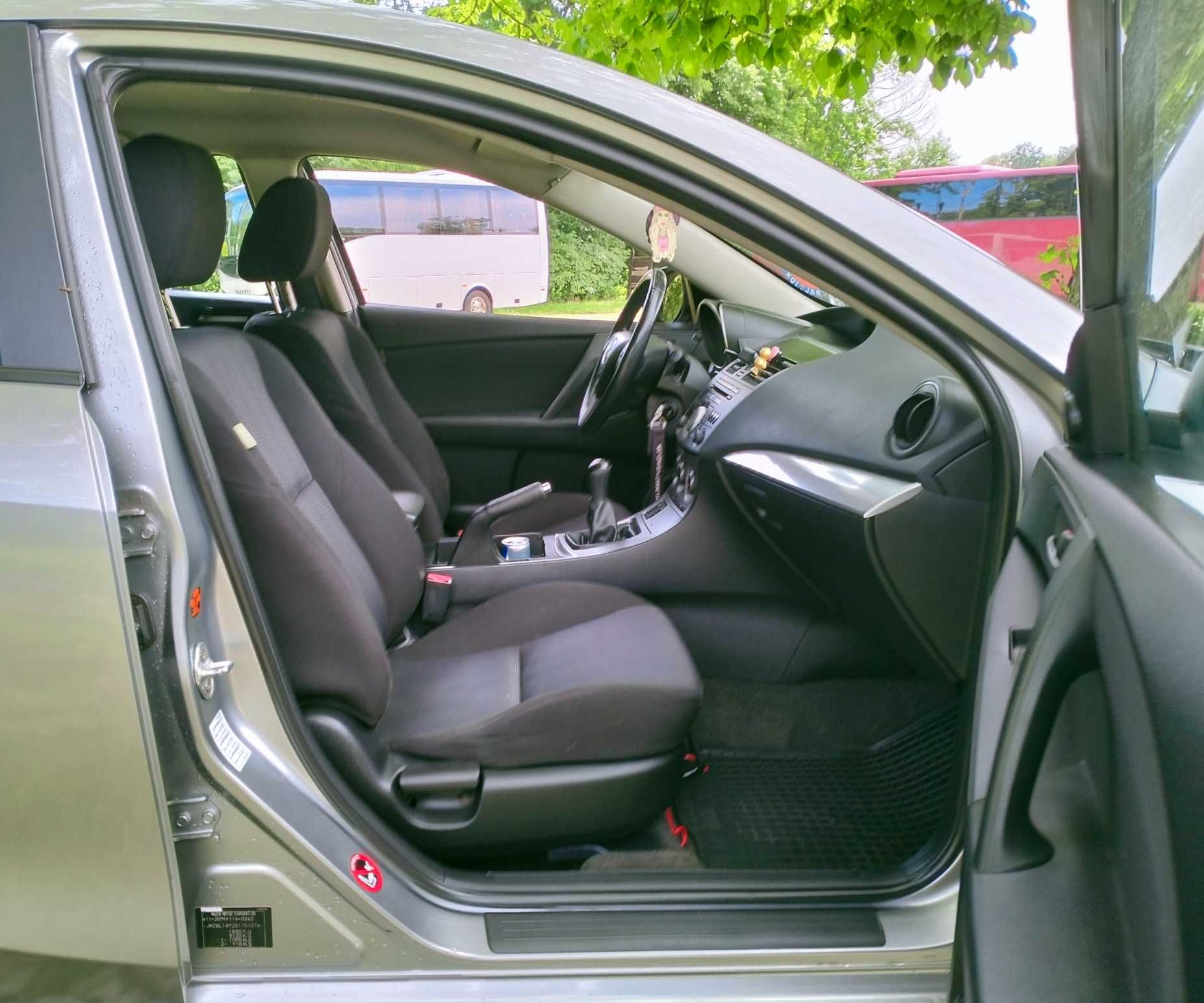 Mazda 3 II Hatchback 1.6 Diesel Bi-Xenon Ładny Stan Salon Polska