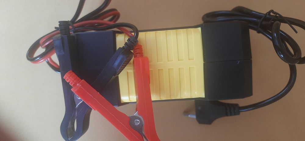 Зарядное устройство авто-мото акумулятора импульсное восстанавливающее