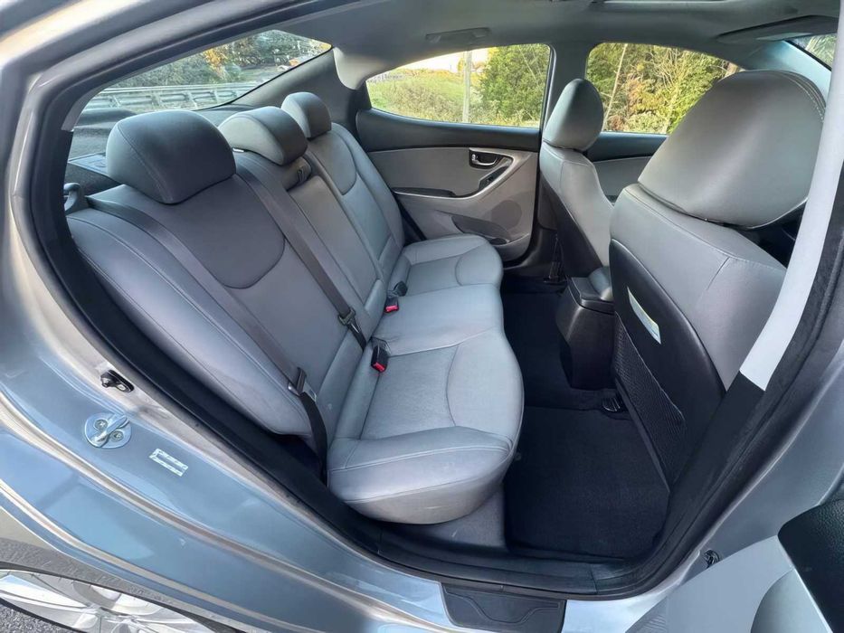 Hyundai Elantra      2014