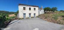 Quintinha com casa 90 m2 e terreno 3080 m2, perto da Amêndoa e Vila d