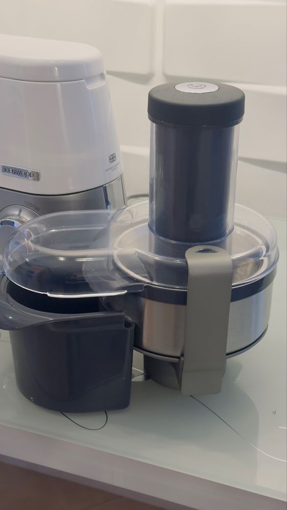 Кухонна машина,комбайн KENWOOD, вживане
