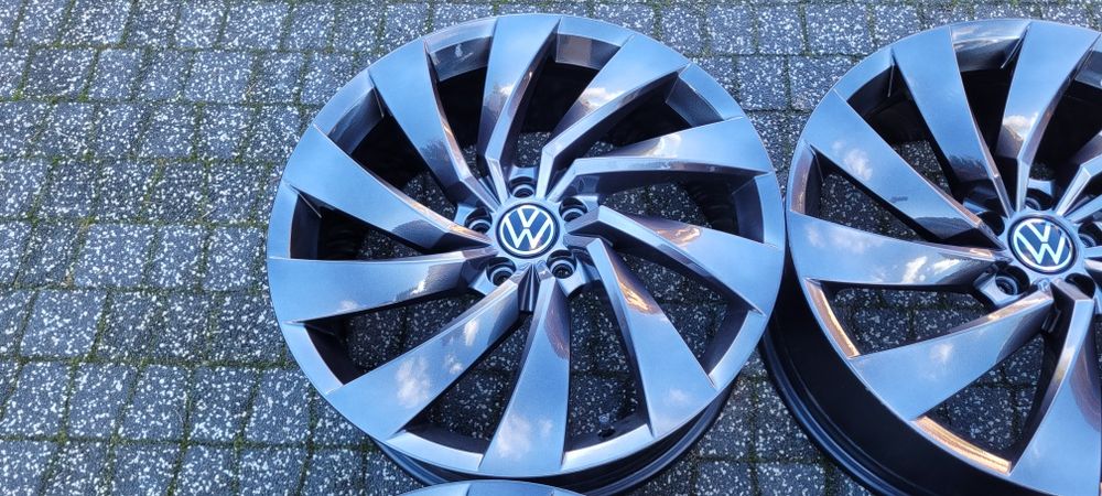 20" VW Arteon Oryginal 5x112 8j et40  R-line 3G8  Passat Shadow Chrom