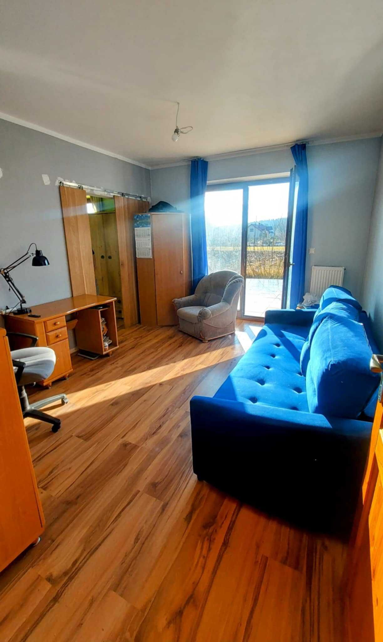 Duży dom z potencjałem w Dyminach 8 km od Kielc - działka 1512 m2