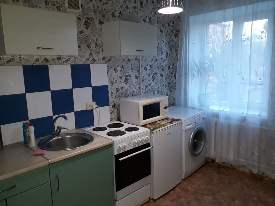 ВІЛЬНА СЬОГОДНІ Подобово2-кімн. біля 5-ї школи.