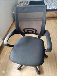 Krzesło biurowe do 100 kg obrotowe