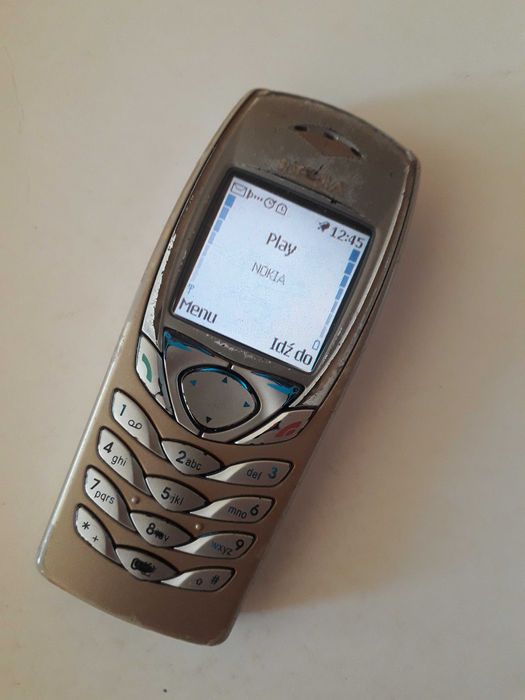 Nokia 6100 z polskiej dystrybucji do odnowy lub na części