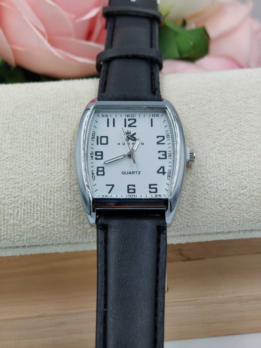 Czarny męski klasyczny zegarek Kurren