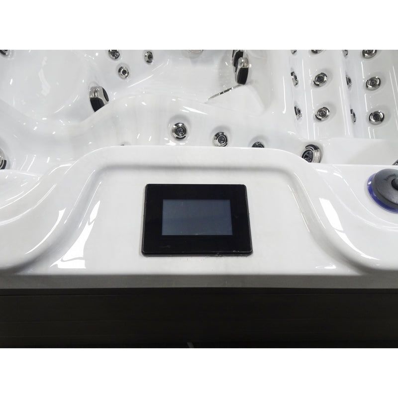 Wielki Onyx od Platinum Spas jacuzzi wanna ogrodowa 5 pomp