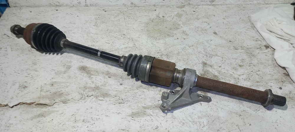 Полуось передняя правая Honda Pilot 3.5 2021  44305-TZ5-A31