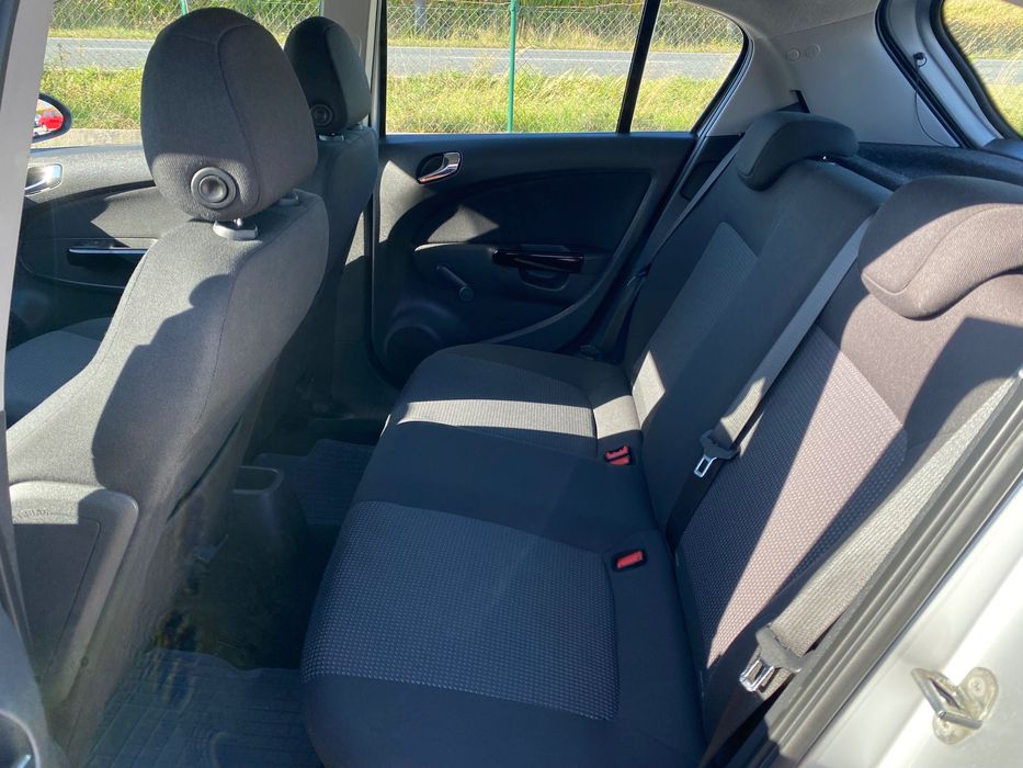 Opel Corsa D benzyna klima zadbany