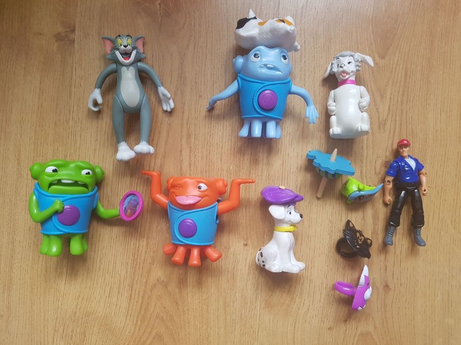 Zabawki figurki Tom Dom Buwy i inne