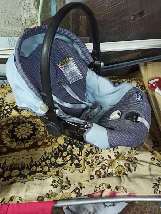 Продам дитяче автокрісло
