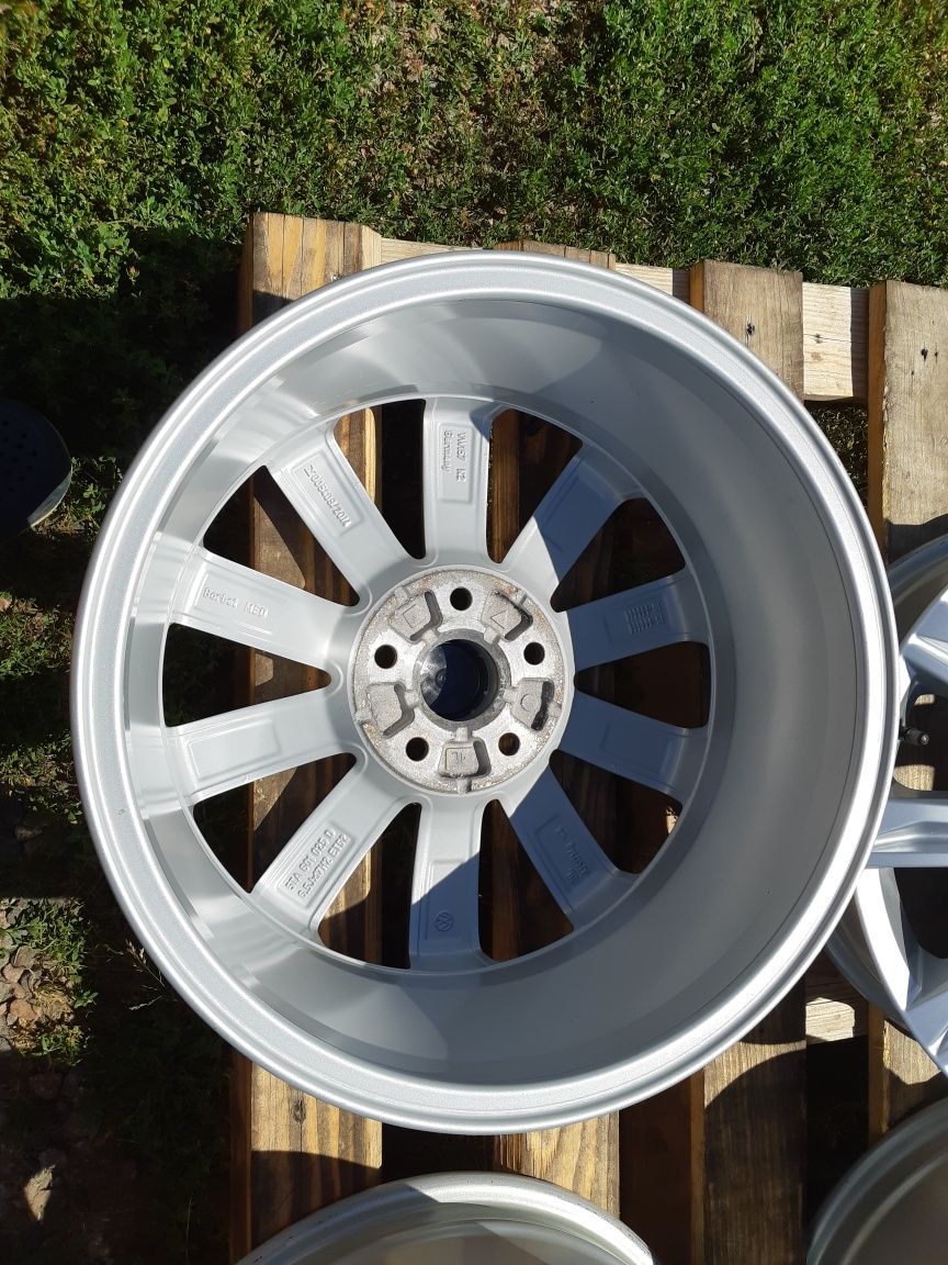 Диски R17 5 112 VW Caddy Touran Golf 5x112