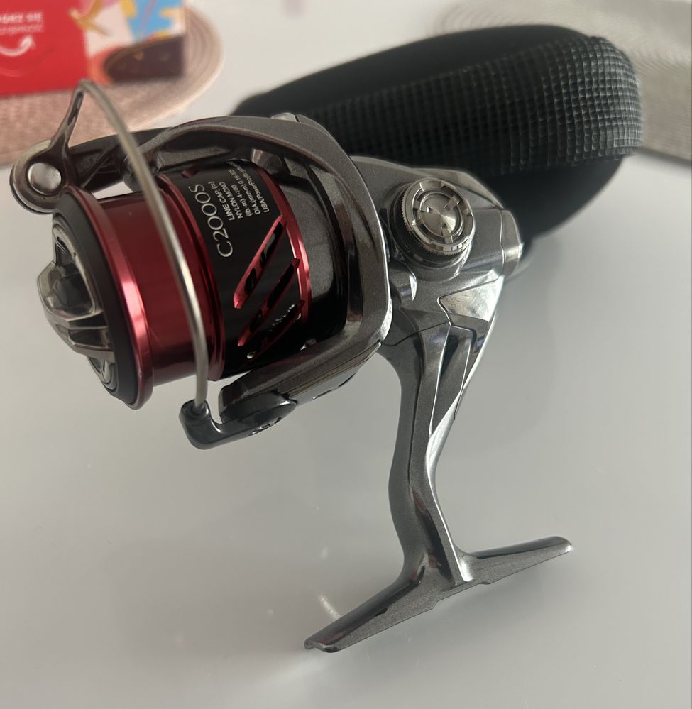 Kołowrotek Shimano Stradic CI4+ FB C2000S