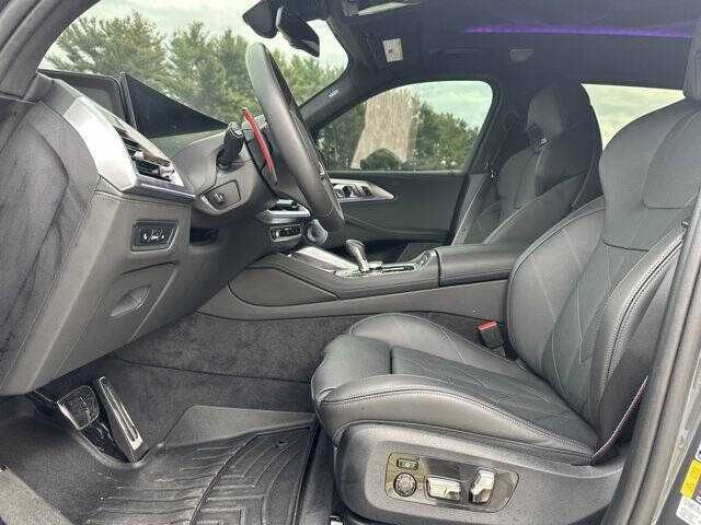 2024    BMW    XM