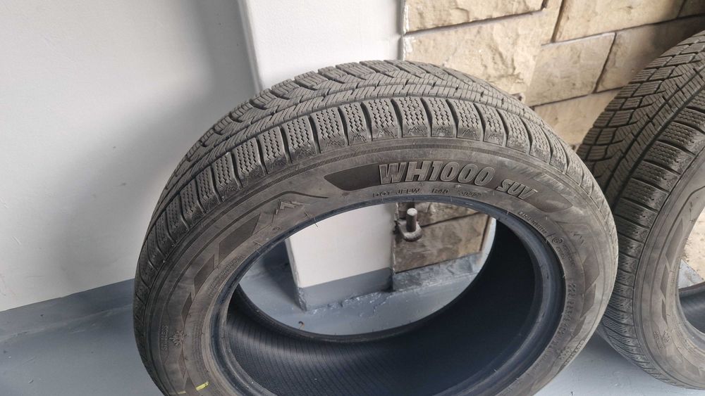 sprzedam komplet opon zimowych 225/55/18