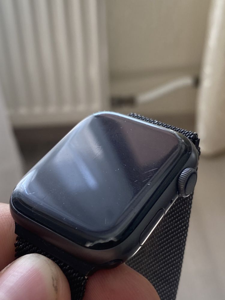 Apple Watch 4 series 44mm Space Gray