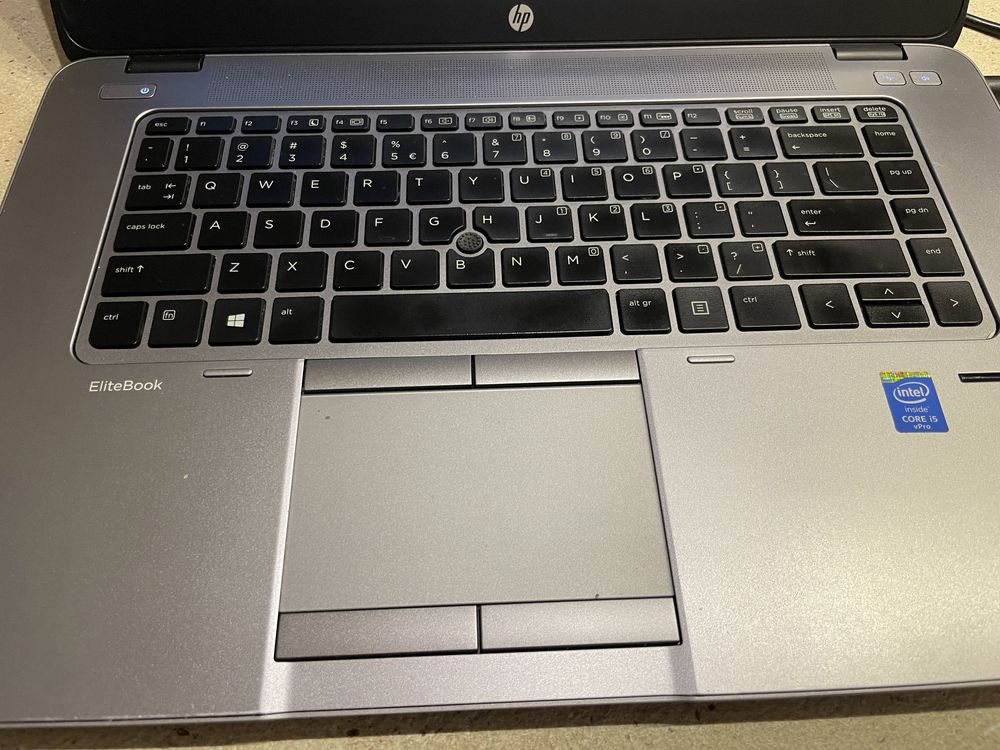 Laptop HP G2 EliteBook 850 16GB RAM CPU i5 256GB SSD stacja dokująca.