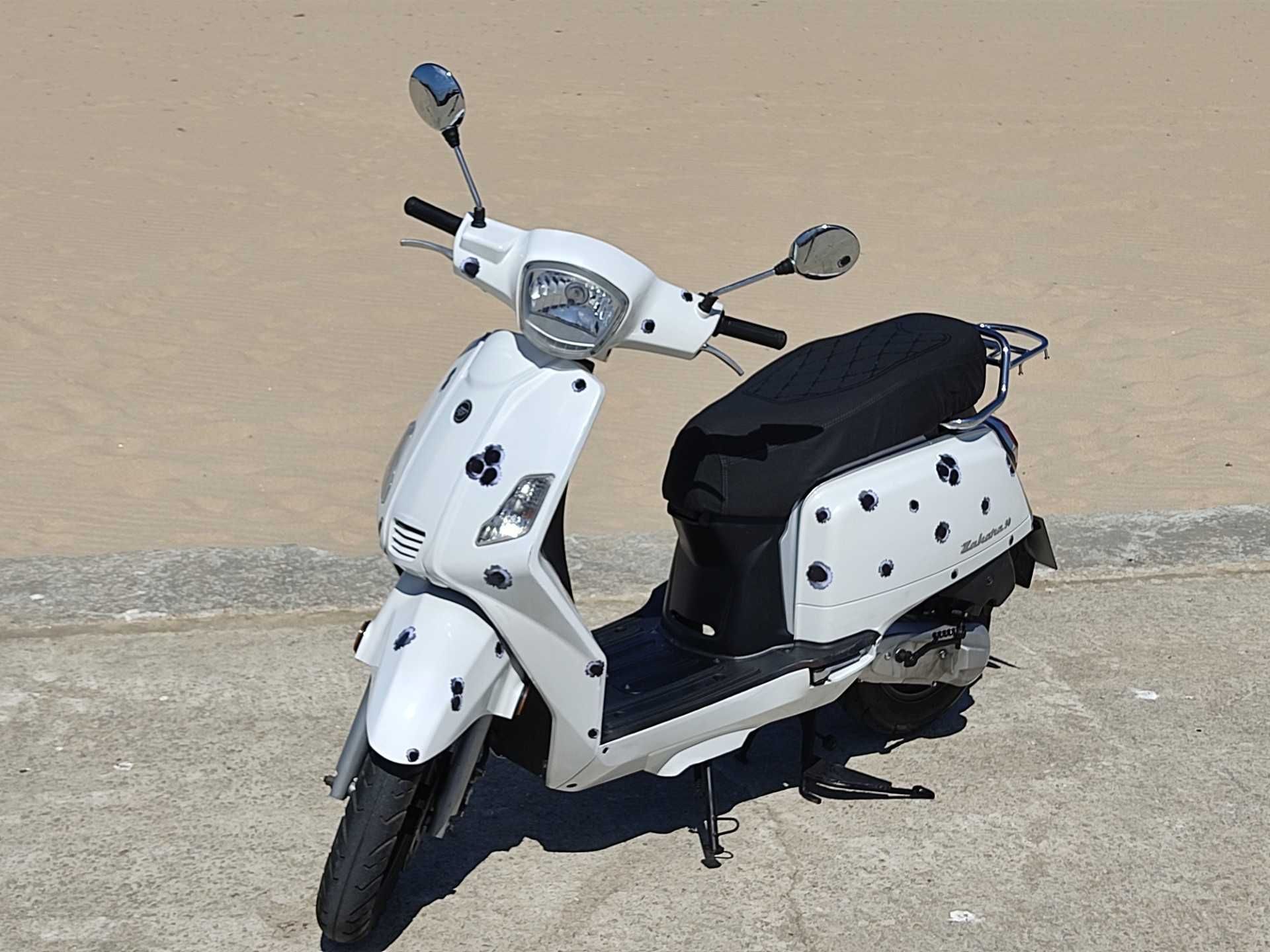 Scooter 70 citadina 2 t única econômica c nova vendo ou troc